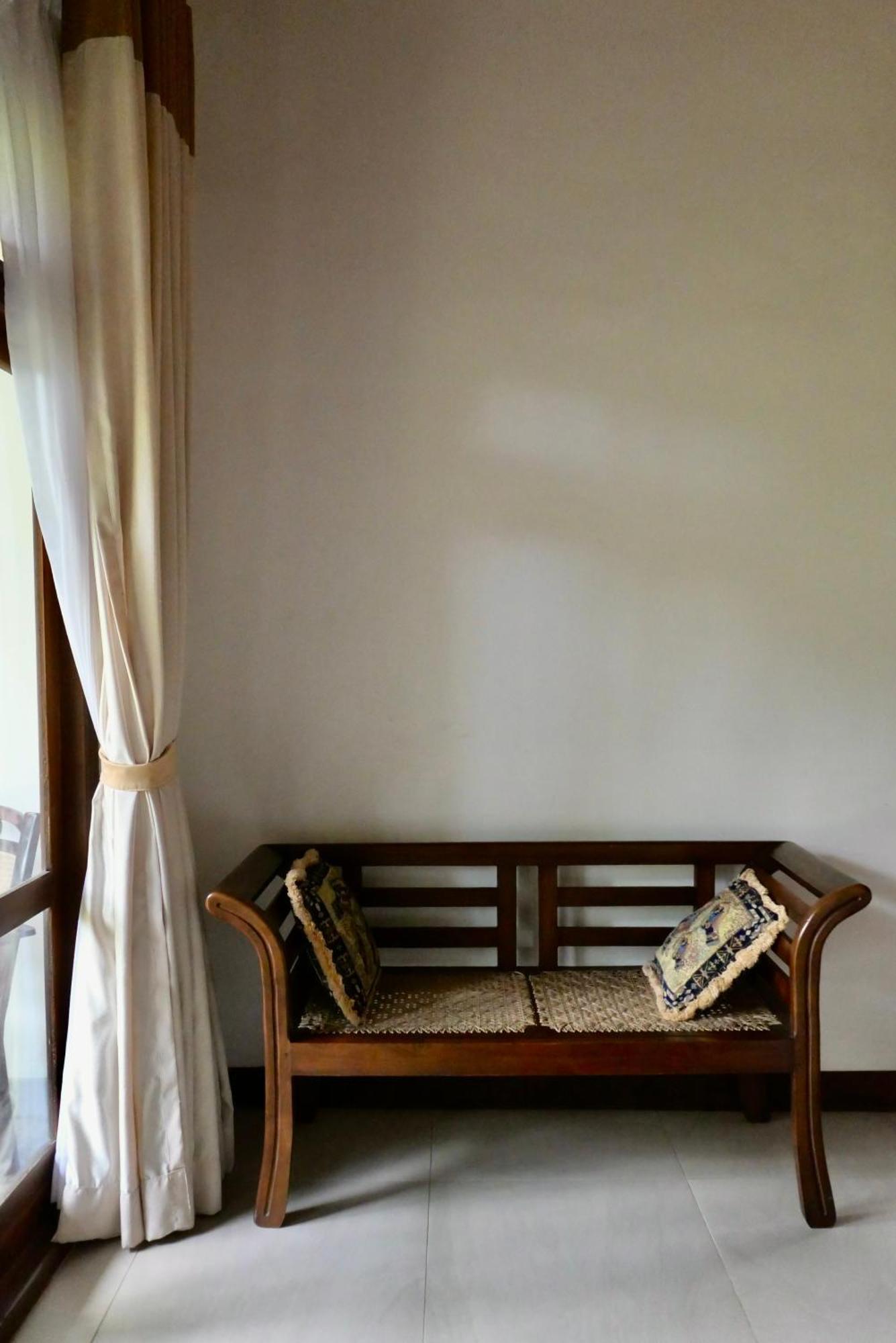 The Bliss Hostel Канди Екстериор снимка