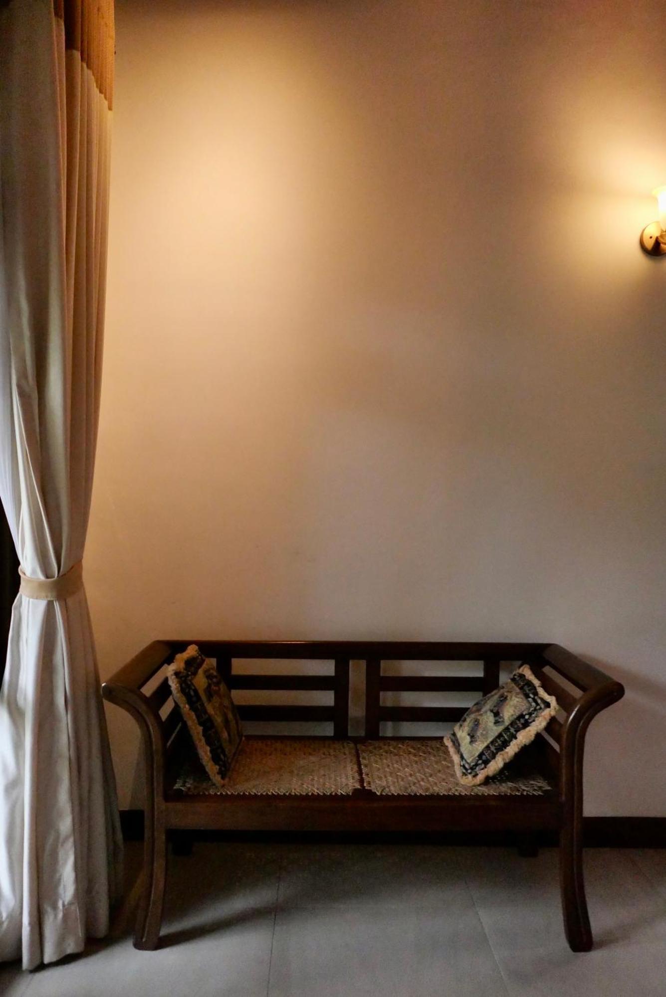 The Bliss Hostel Канди Екстериор снимка