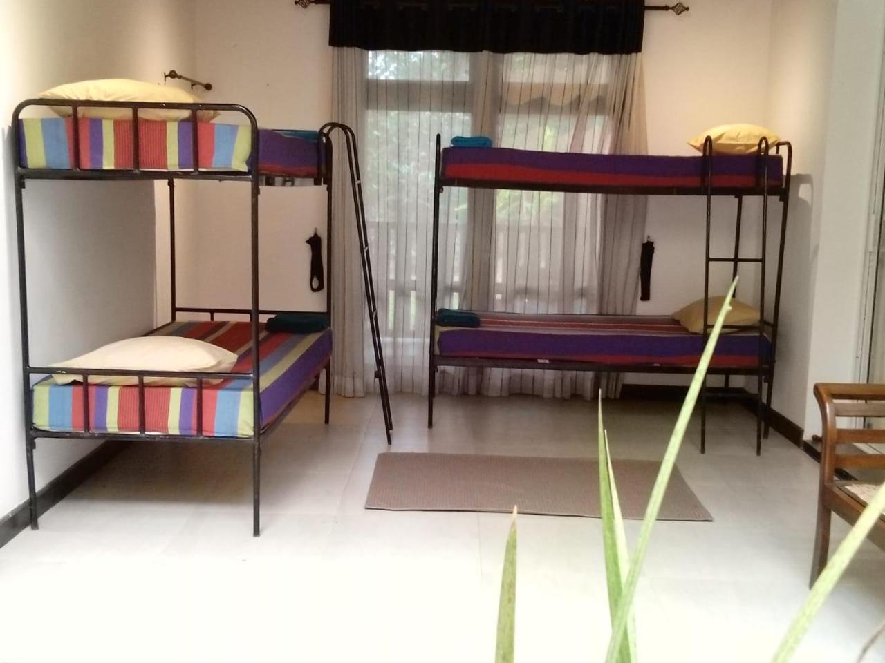 The Bliss Hostel Канди Екстериор снимка